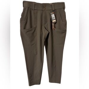 5.11 Women's Vista Pant in Ranger Green Color